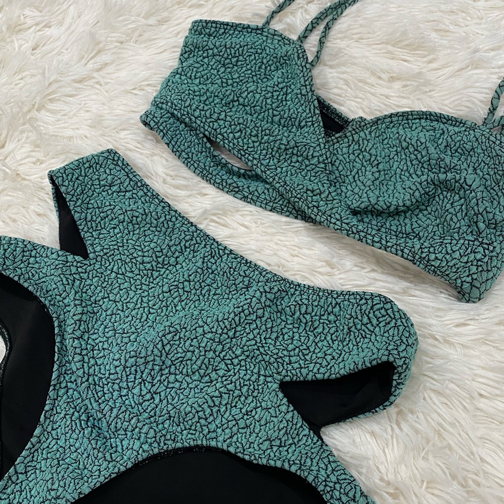Beach Riot textured wrap bikini - Picture 7 of 7